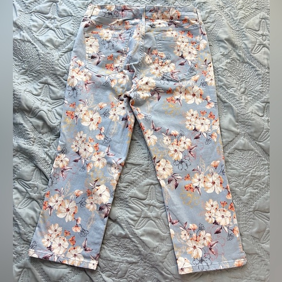Nine West Chrystie Capri Jeans Floral Print Baby Blue Size 10 - Picture 3 of 9